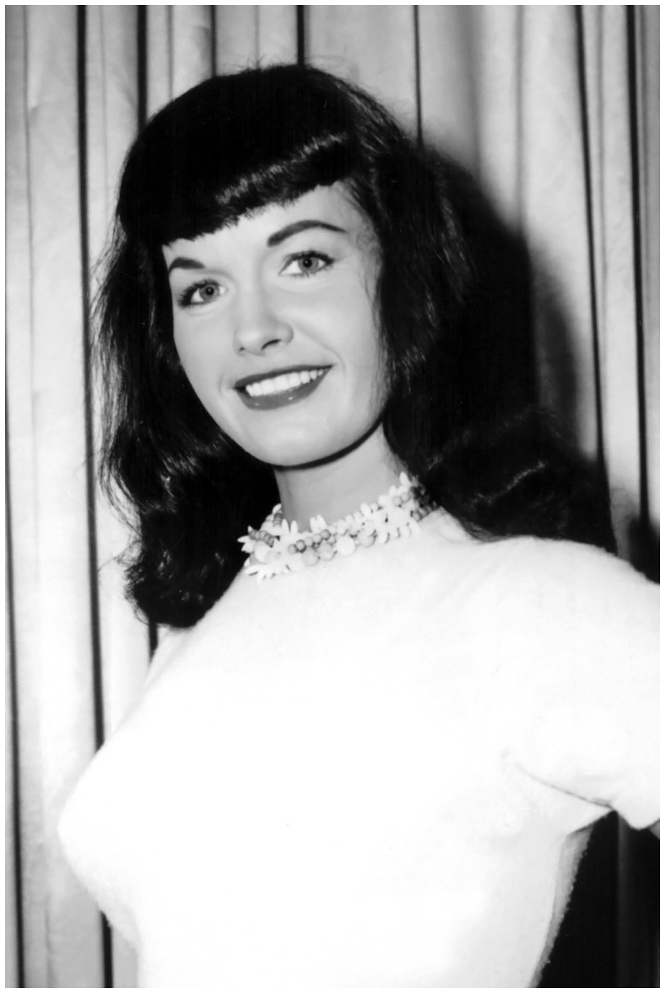 Betty Page Bangs Www Tribu Te Page S Self Confidence Bold Authenticity Unapologetic Uality Style And Of Course Distinctive Bangs Were Remain An Influence To Many Through